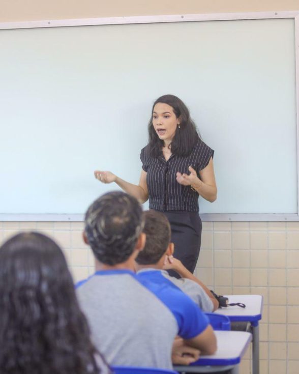 Região Norte tem concursos na área de educação com salários de até R$ 13,2 mil