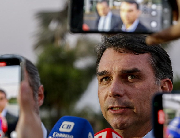 Flávio nega que pretenda retirar título de Nossa Senhora Aparecida como padroeira do Brasil