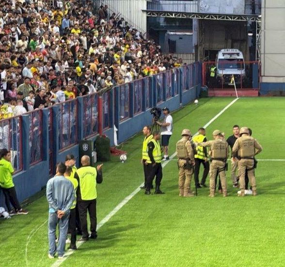 Série C paralisada? Entenda o que aconteceu na partida entre Brusque x Paysandu